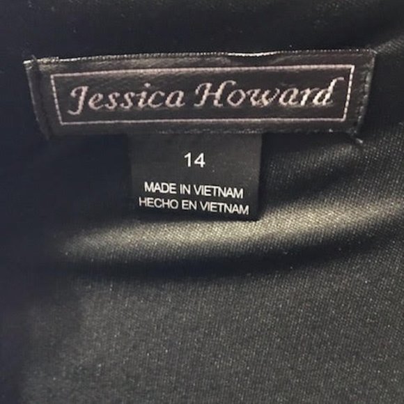 DRESS - Picture 3 of 4